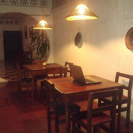 Casa Nica Leon Hostel ภายนอก รูปภาพ