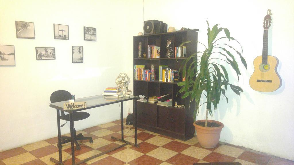 Casa Nica Leon Hostel ภายนอก รูปภาพ