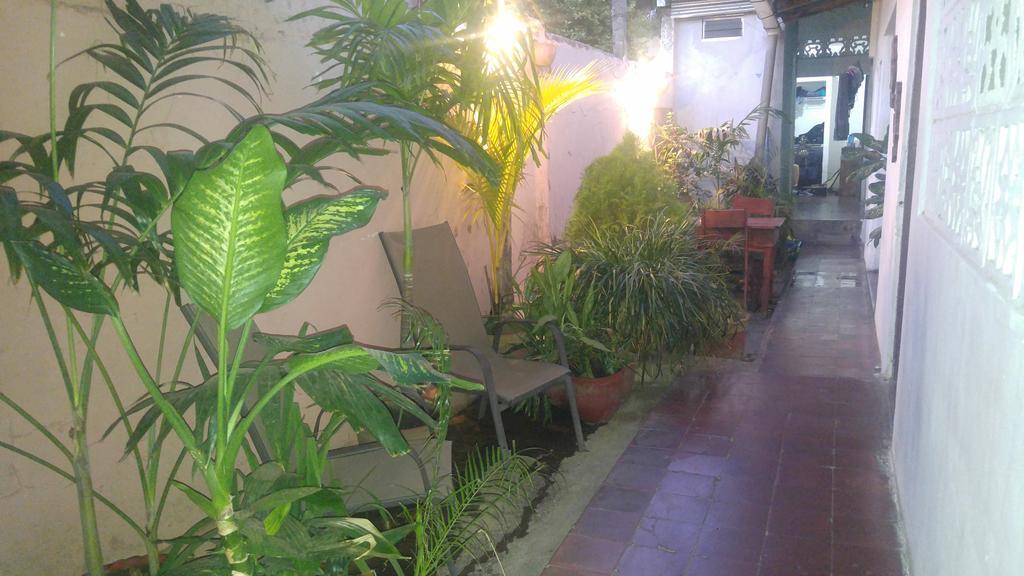 Casa Nica Leon Hostel ภายนอก รูปภาพ